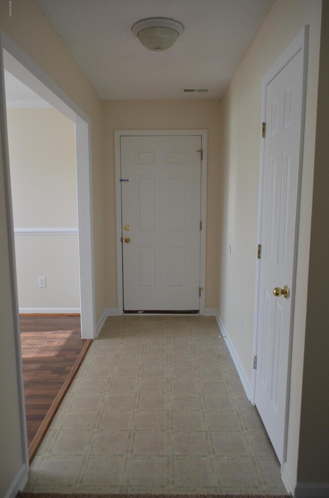 ENTRY FOYER