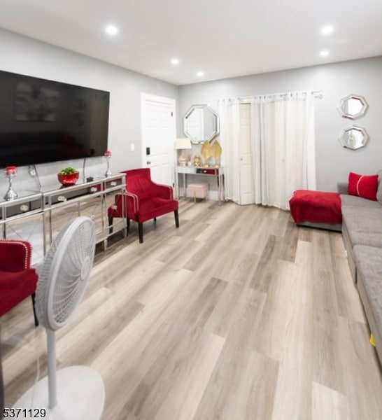 30 E Henry St, Linden, NJ 07036 - photo 4