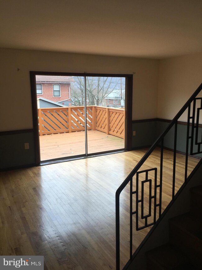 13 Hilbert Ct, Reading, PA 19606 - photo 3