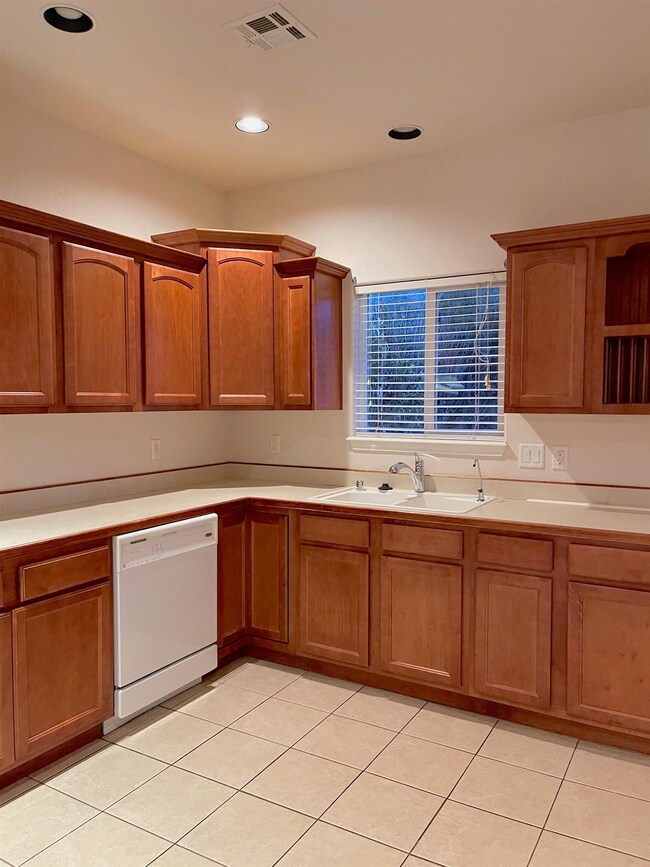 216 Ascot Parade, Alamogordo, NM 88310 - photo 5