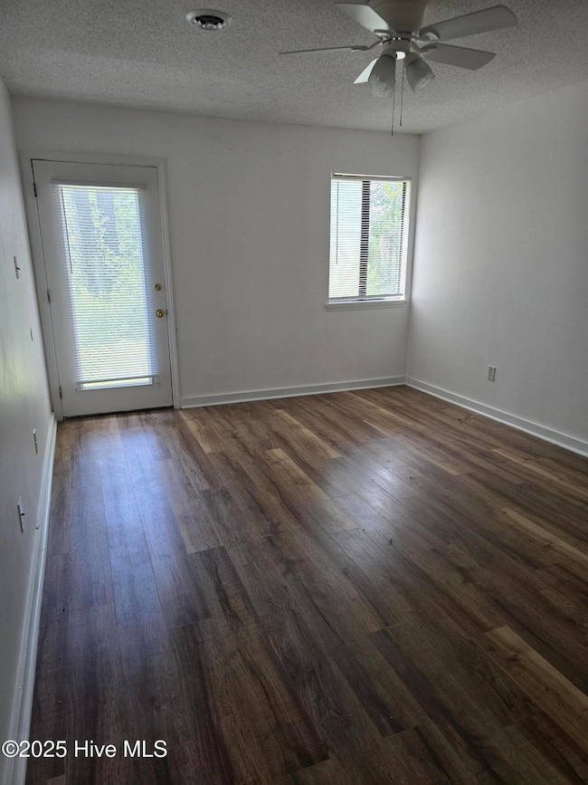 Living Room 2(2)
