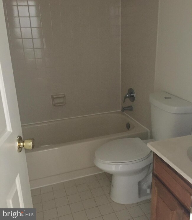 1555 Templeton Place, Rockville, MD 20852 - photo 7