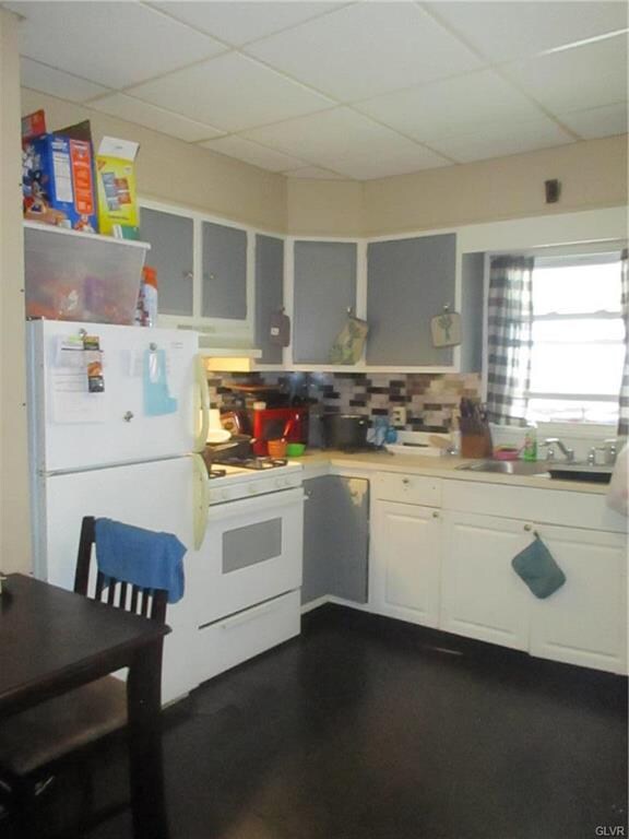 840 Elliger St, Allentown, PA 18102 - photo 3