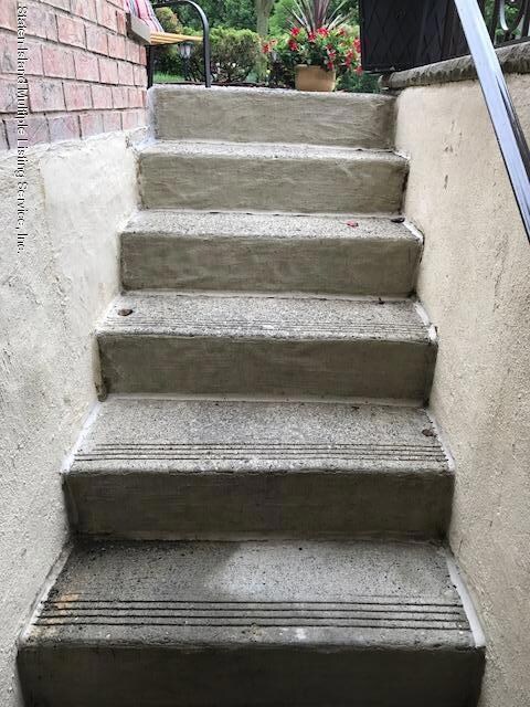 unlisted-address, Staten Island, NY 10309 - photo 4