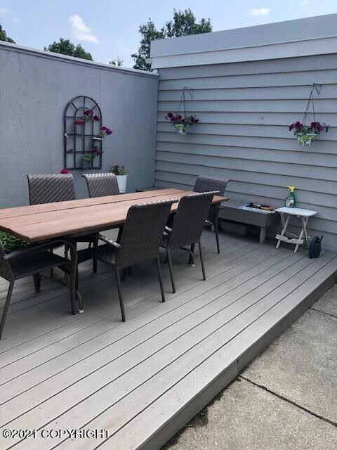 Trex Decking With Bench