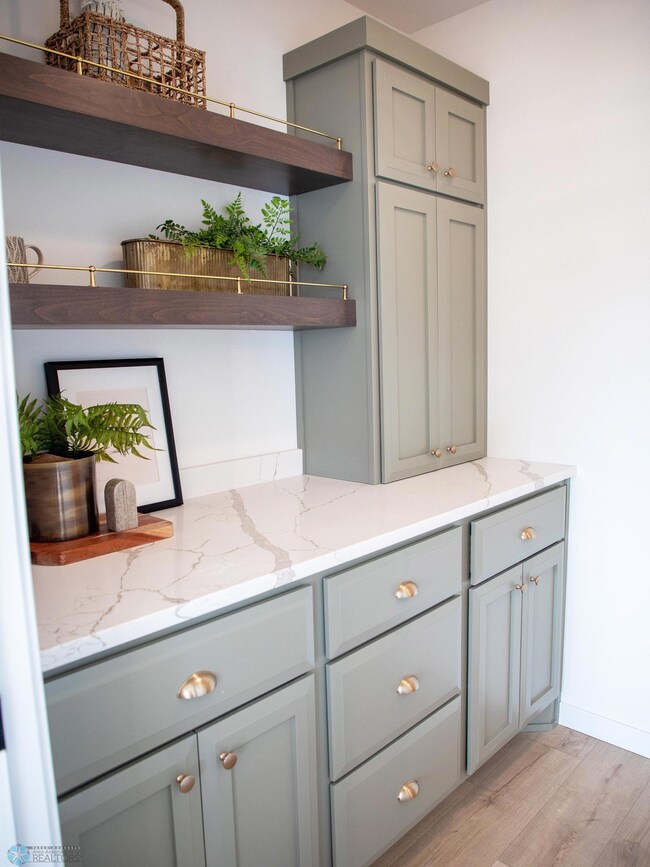 6672 14th St S, Fargo, ND 58104 - photo 5