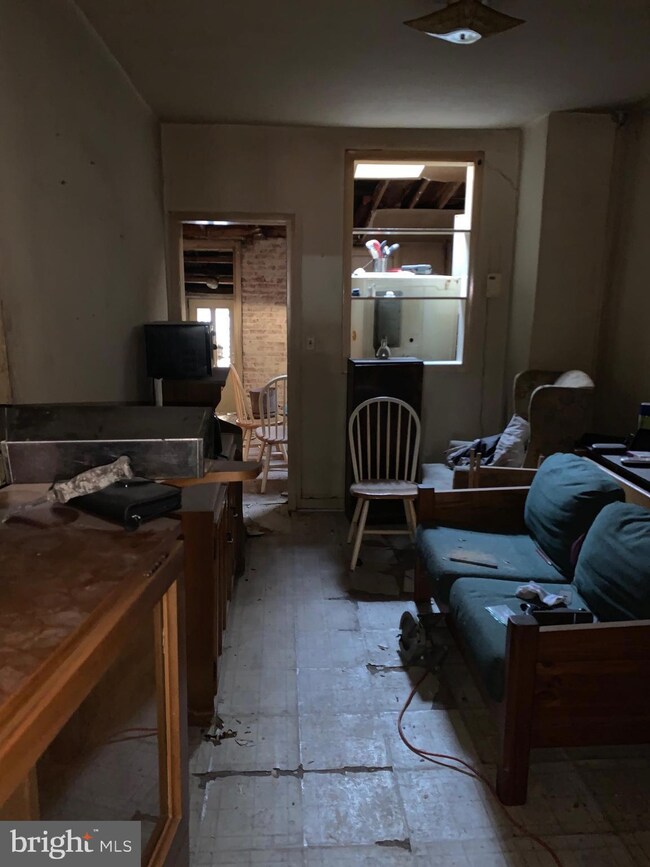 607 Wyeth St, Baltimore, MD 21230 - photo 5