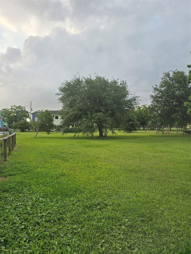 Large spacious lot