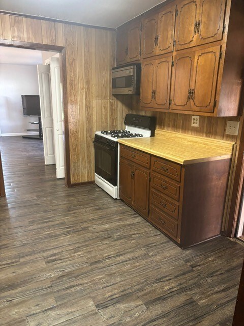 501 Center St, Whitesboro, TX 76273 - photo 5