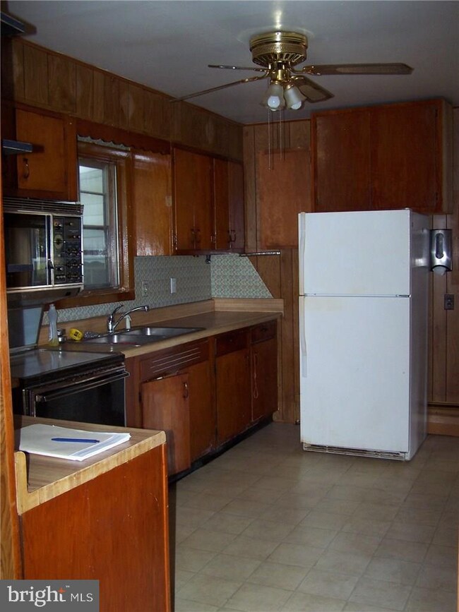 24643 Dupont Blvd, Georgetown, DE 19947 - photo 7