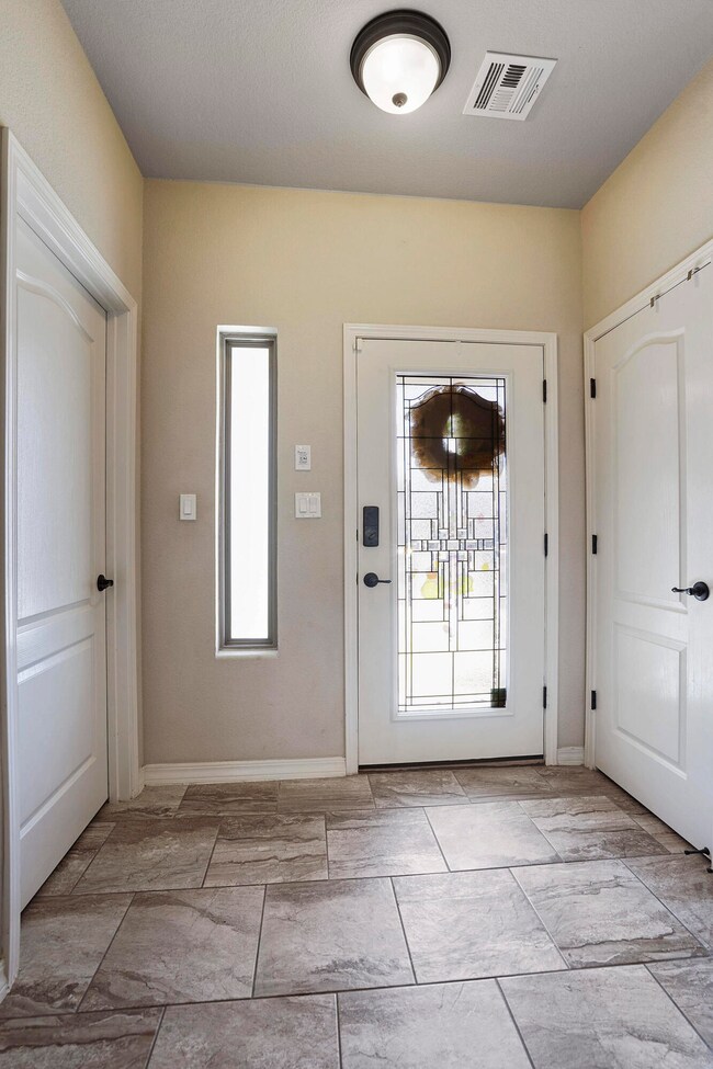 14949 Bert Cameron Ave, El Paso, TX 79938 - photo 6