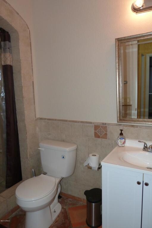 2nd bathroom
