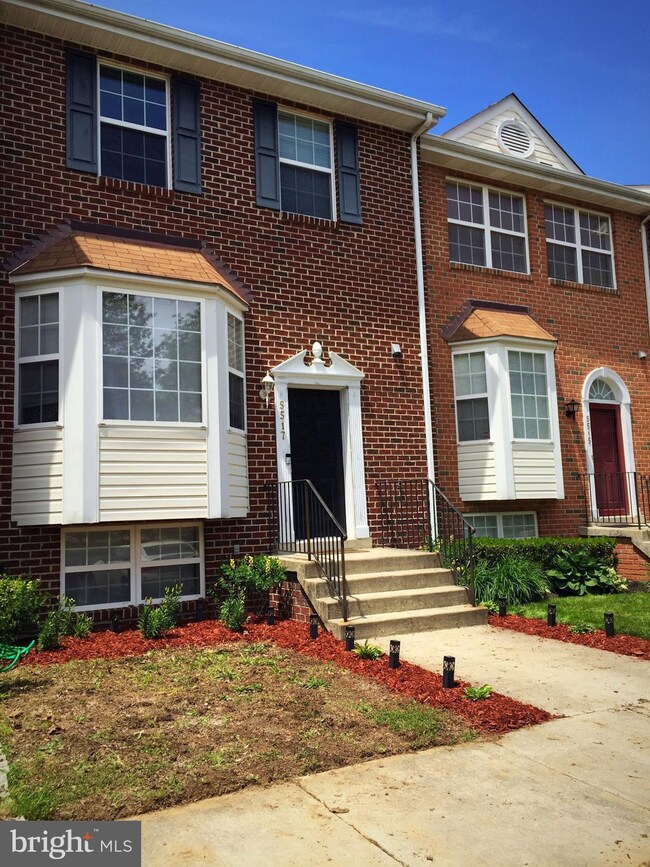 5517 E Boniwood Turn, Clinton, MD 20735 - photo 2