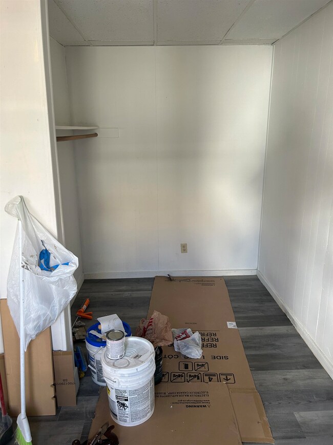 40 W Broadway unit RR 564 U5, Derry, NH 03038 - photo 3