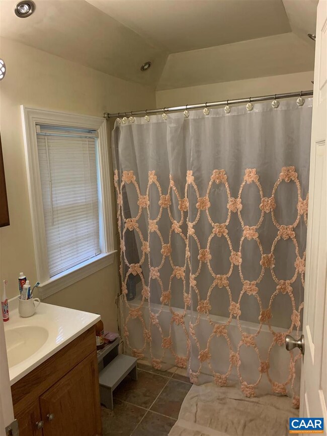 1185 Red Bird Dr, Stanardsville, VA 22973 - photo 7