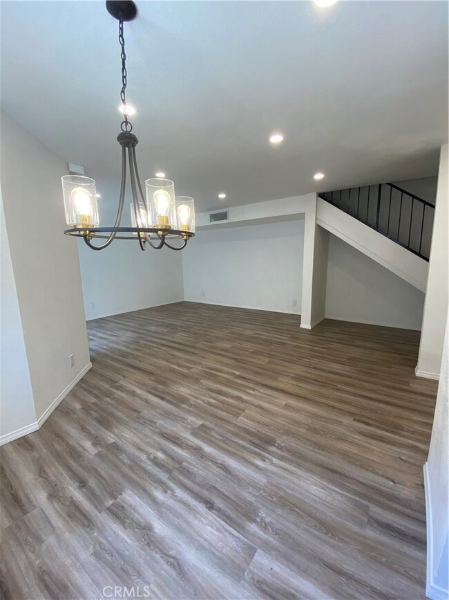 7651 Reseda Blvd unit 5, Reseda, CA 91335 - photo 2