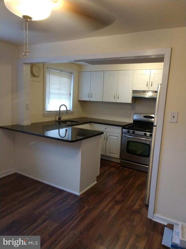 650 Randolph St, Camden, NJ 08105 - photo 6