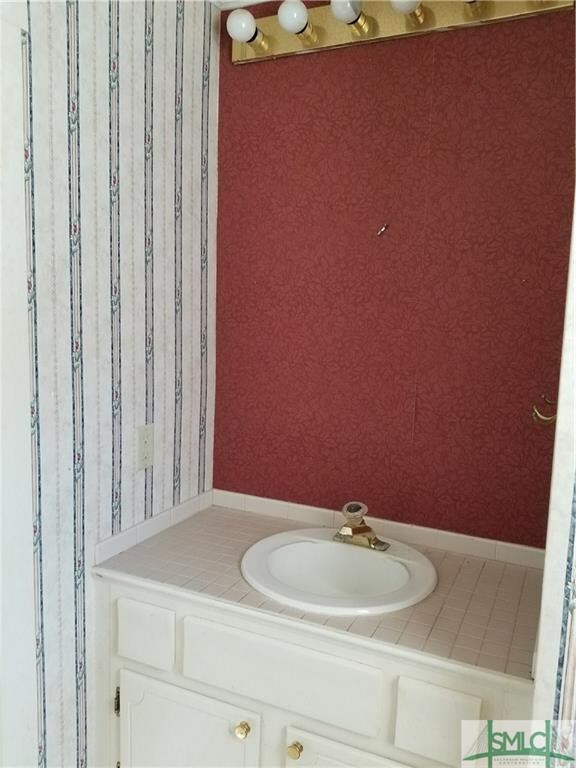 Main House downstairs bathroom