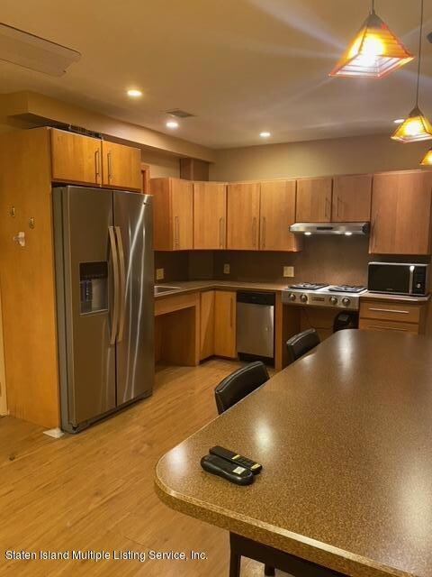 12 Tuttle St unit 1st Fl, Staten Island, NY 10314 - photo 7