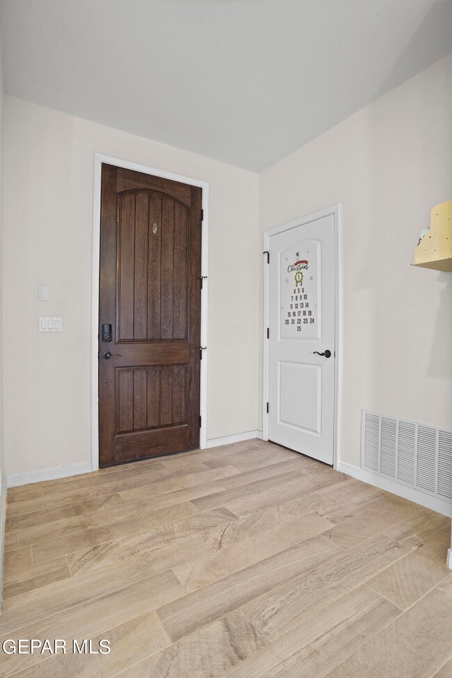 13617 Keighly St, El Paso, TX 79928 - photo 5