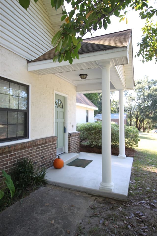 1105 Cuerno St, Tallahassee, FL 32304 - photo 2