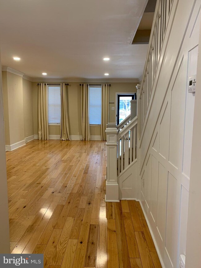 2502 W 18th St, Wilmington, DE 19806 - photo 2