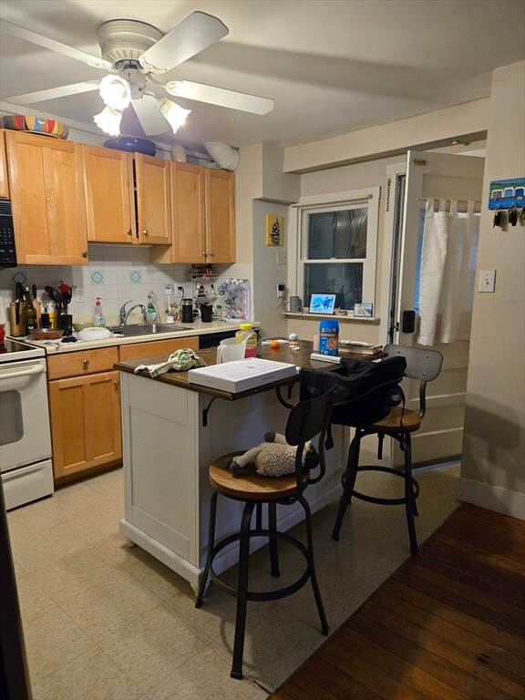 47 Clinton Place, Newton Center, MA 02459 - photo 4