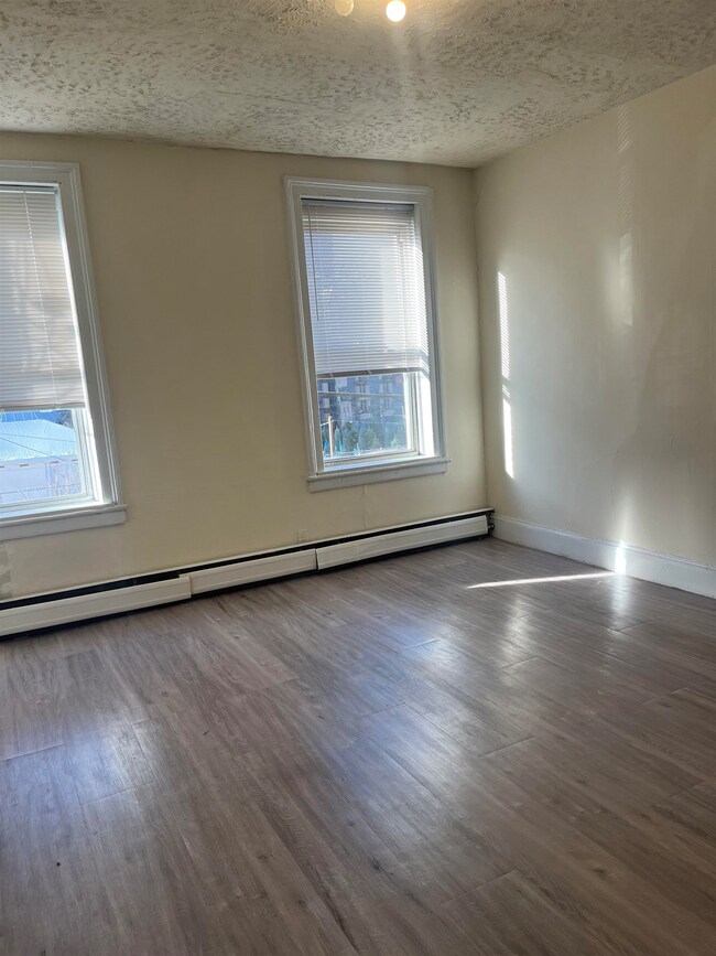 527 Willow Ave unit 4, Hoboken, NJ 07030 - photo 7