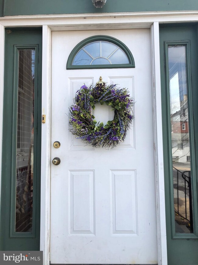 210 Mary St, Downingtown, PA 19335 - photo 4