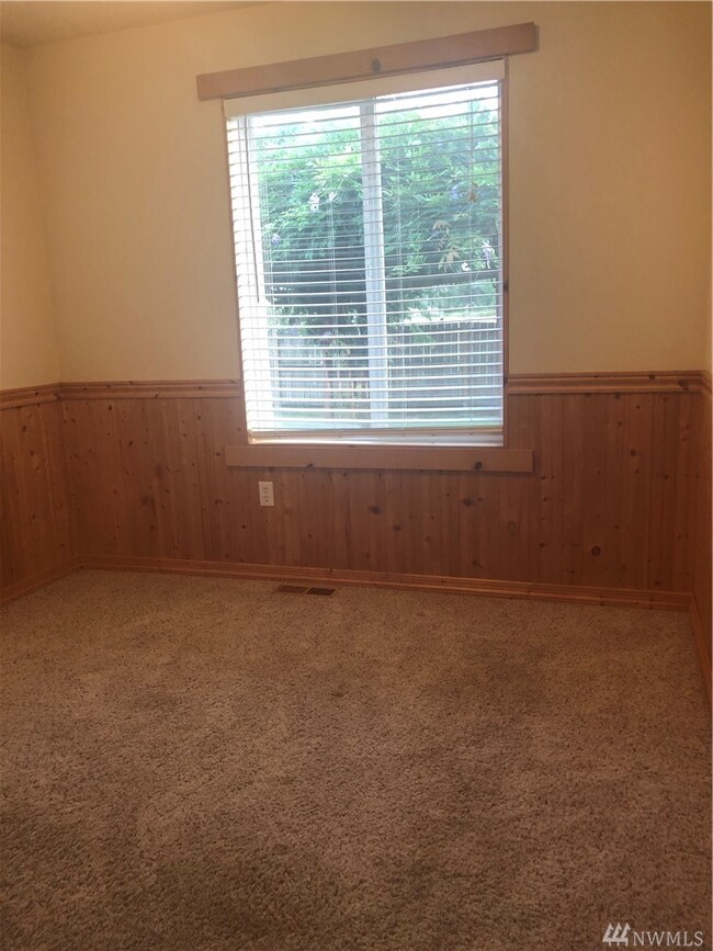 311 Groff Ave NW, Orting, WA 98360 - photo 7