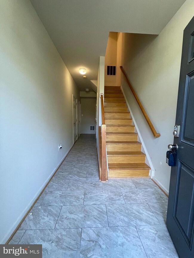 12780 Heron Ridge Dr, Fairfax, VA 22030 - photo 6