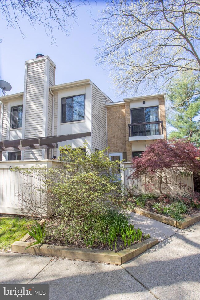 6 Sparrow Valley Ct, Montgomery Village, MD 20886 - photo 5