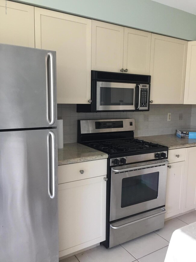 340 Ocean Ave N unit 2F, Long Branch, NJ 07740 - photo 2