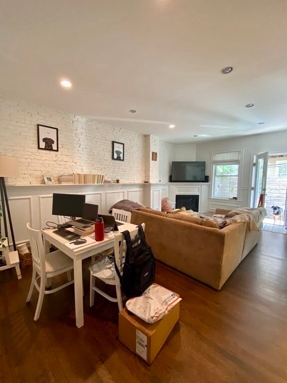 289 W 2nd St unit 1, Boston, MA 02127 - photo 6