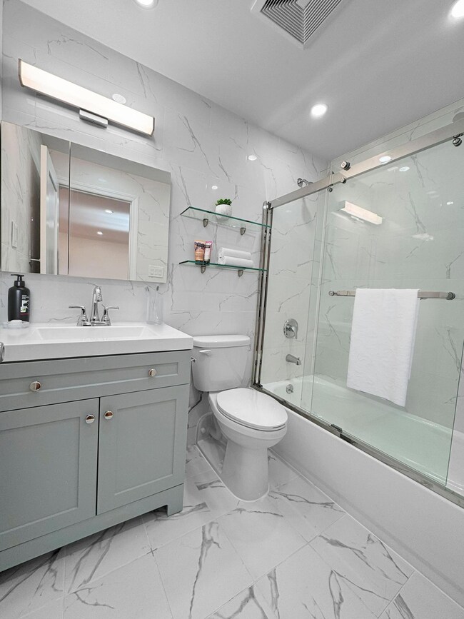 12-06 Robin Ln unit 1028, Bayside, NY 11360 - photo 3