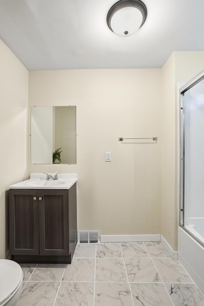 1592 Greenbrier St, Saint Paul, MN 55106 - photo 4