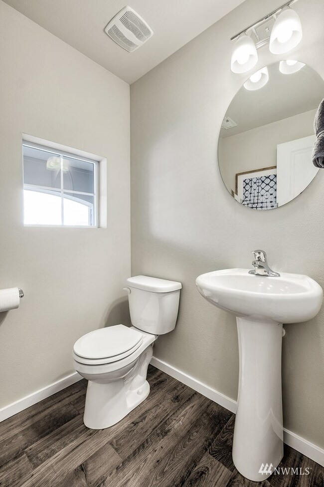 11052 188th St E unit 903, Puyallup, WA 98374 - photo 5