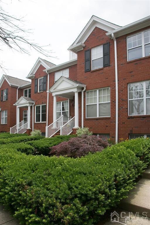 51 Center St unit 8, Metuchen, NJ 08840 - photo 2