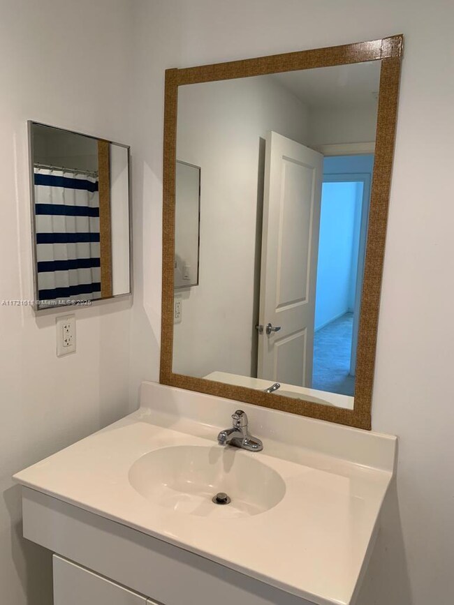 Ten Aragon Condominium unit 1008, Coral Gables, FL 33134 - photo 7