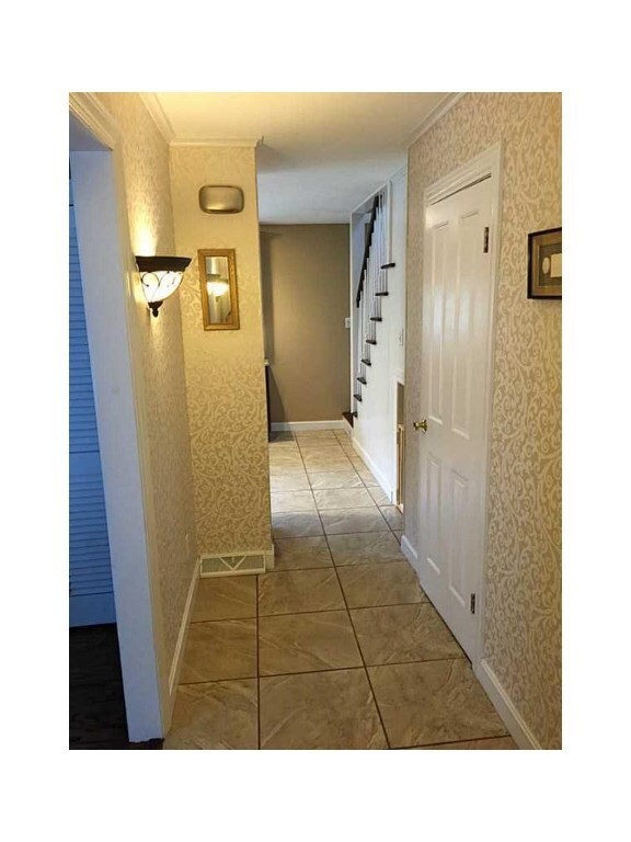 506 Division St, East Greenwich, RI 02818 - photo 6