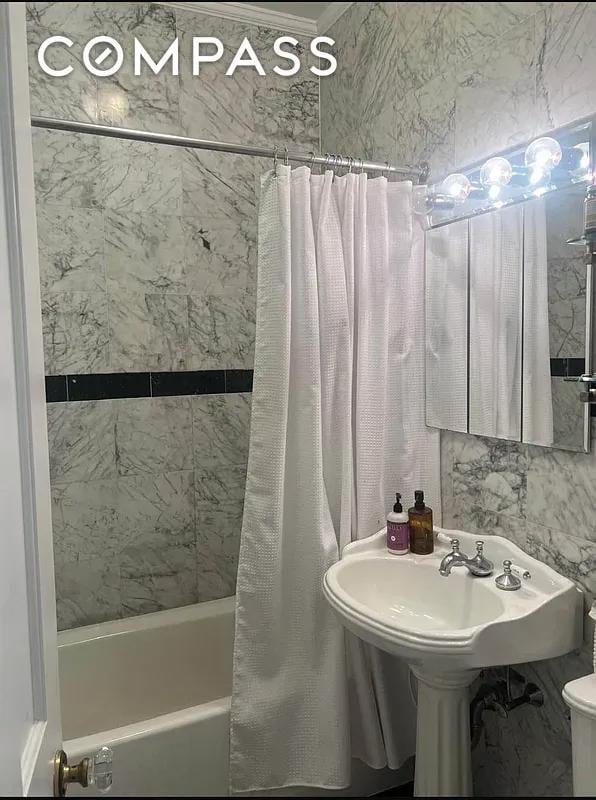 305 W 91st St unit 2-R, New York, NY 10024 - photo 3