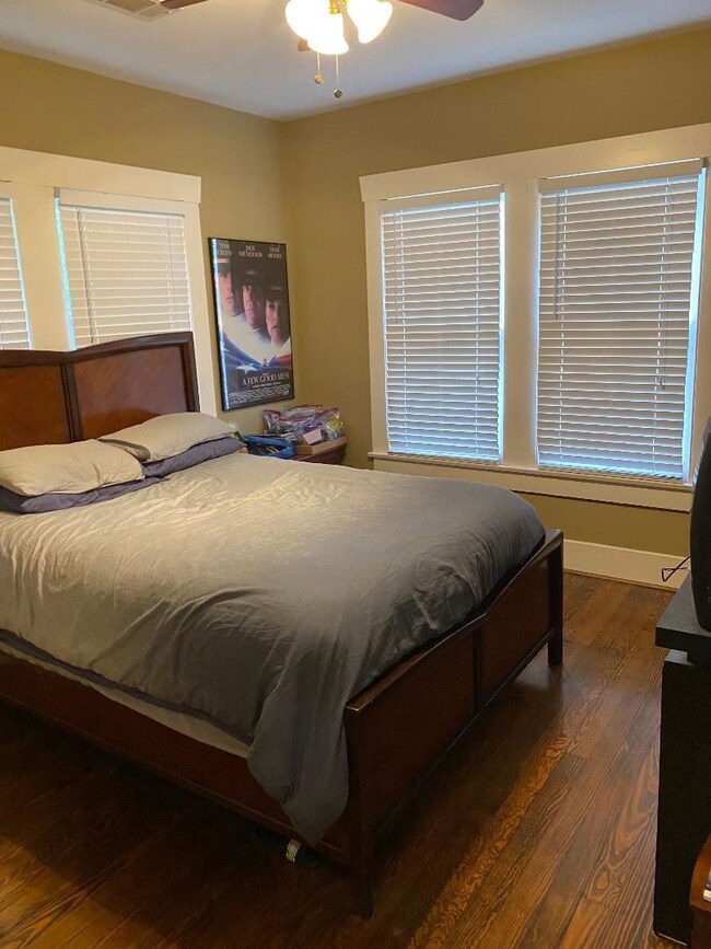 719 E 23rd St, Houston, TX 77008 - photo 2