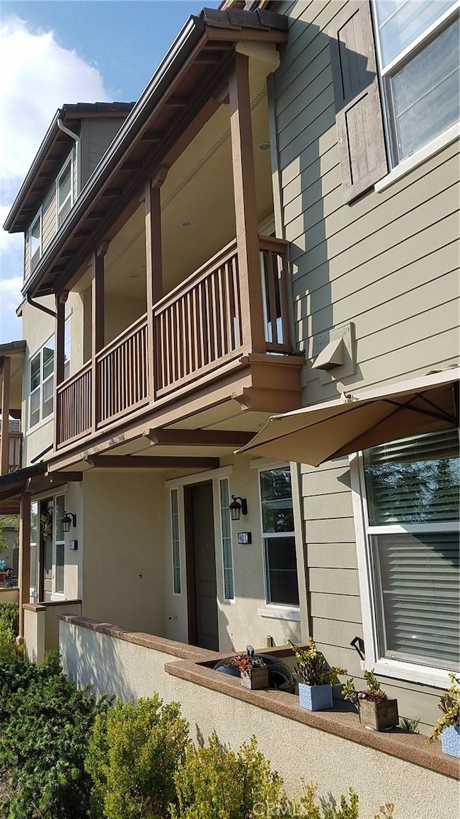 908 N Acacia Ct unit C, Azusa, CA 91702 - photo 2