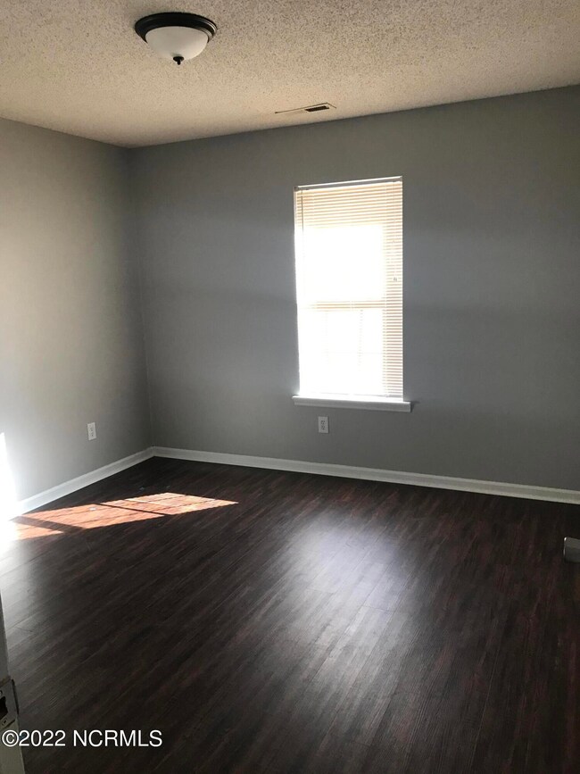 147 Brenda Dr, Jacksonville, NC 28546 - photo 6