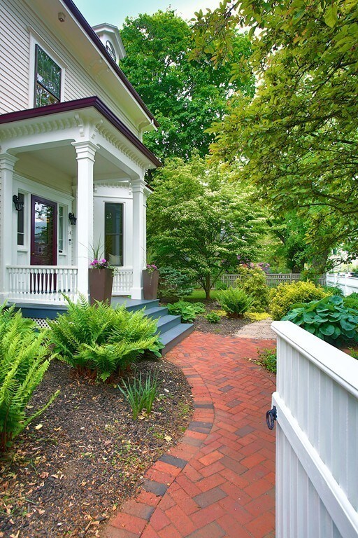 14 Myrtle St, Jamaica Plain, MA 02130 - photo 3