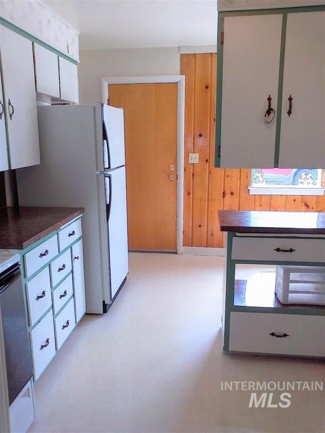 516 Banner St, Nampa, ID 83686 - photo 5