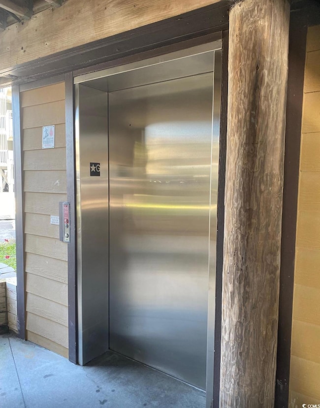 Details with elevator