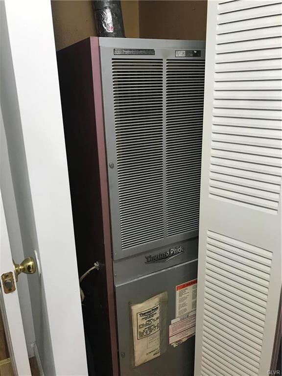 379 Red Oak Ln, Bath, PA 18014 - photo 7