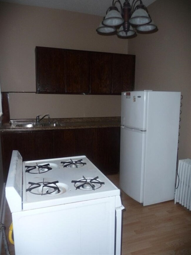 717 E Lincolnway unit 27, La Porte, IN 46350 - photo 2