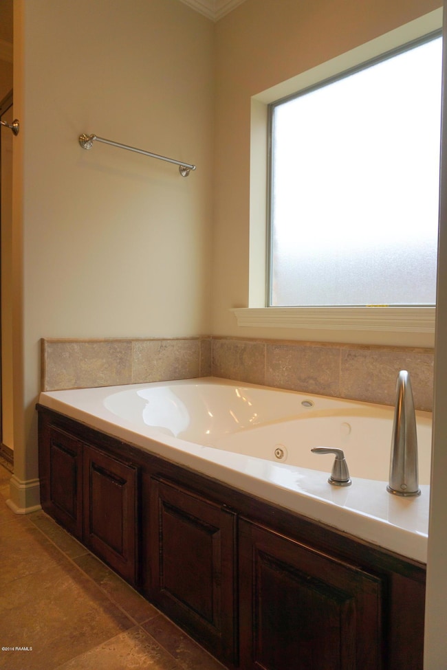Master Tub